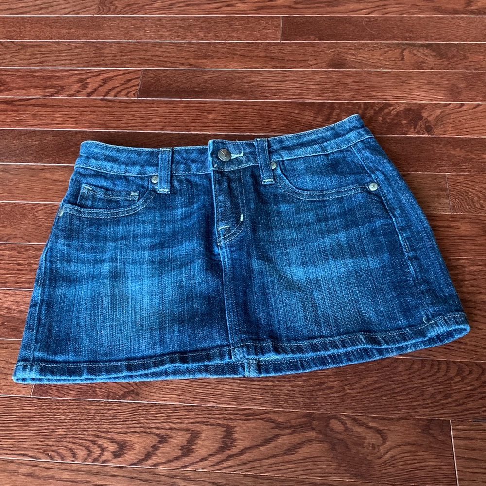 Vigoss Miniskirt